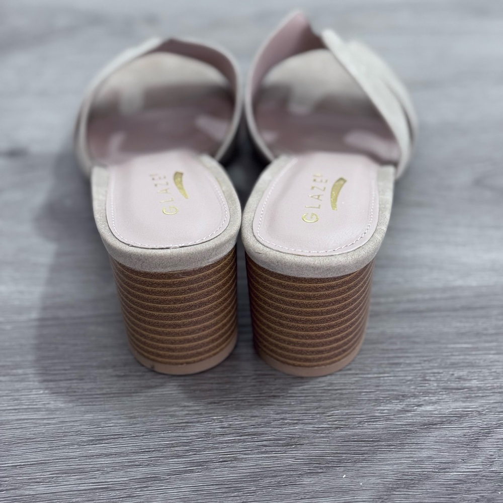 Glaze Tan Mules with Block Heel and H-Cutout Design - Picture 4 of 5